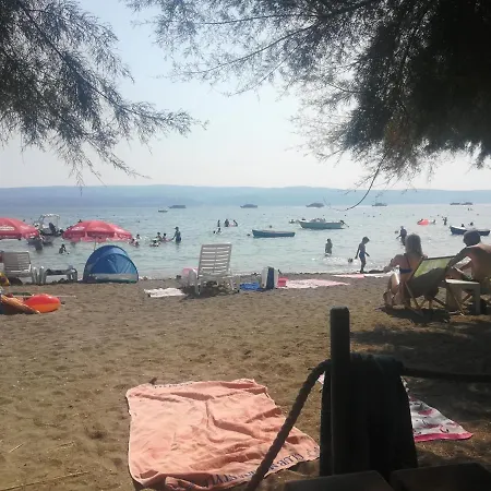 Tafra Duce-omis *
